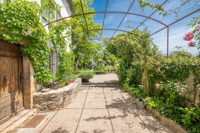 Villa - 257 m² - 10 pièces