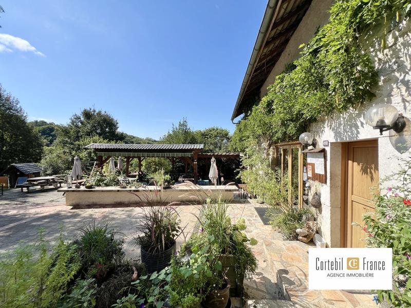 Ferme - 300 m² - 5 pièces