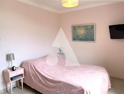 Immeuble - 163 m² - 6 pièces