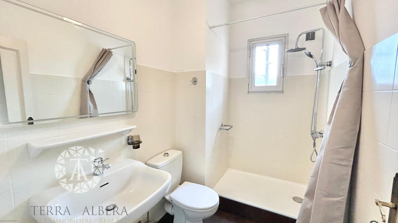 Villa - 259 m² - 7 pièces