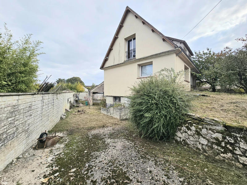 Maison - 165 m² - 8 pièces