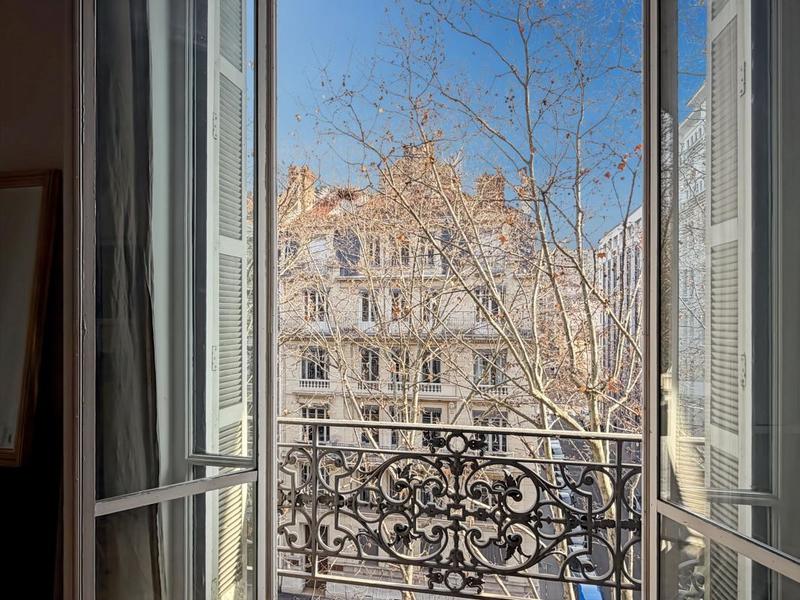 Appartement - 145 m² - 4 pièces