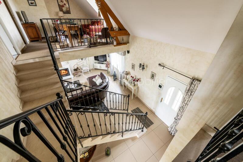 Maison - 176 m² - 7 pièces