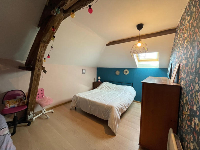 Maison - 230 m² - 8 pièces