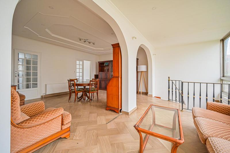 Maison - 191 m² - 6 pièces