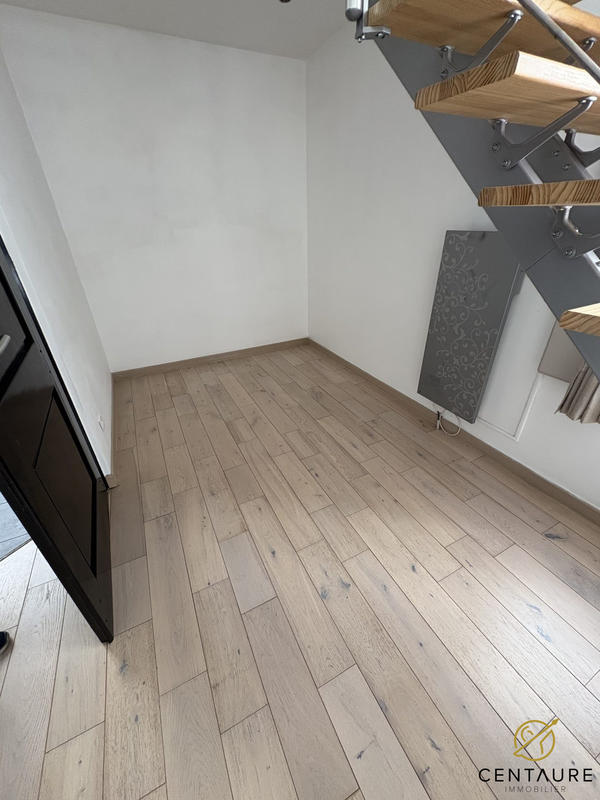 Appartement - 185 m² - 5 pièces