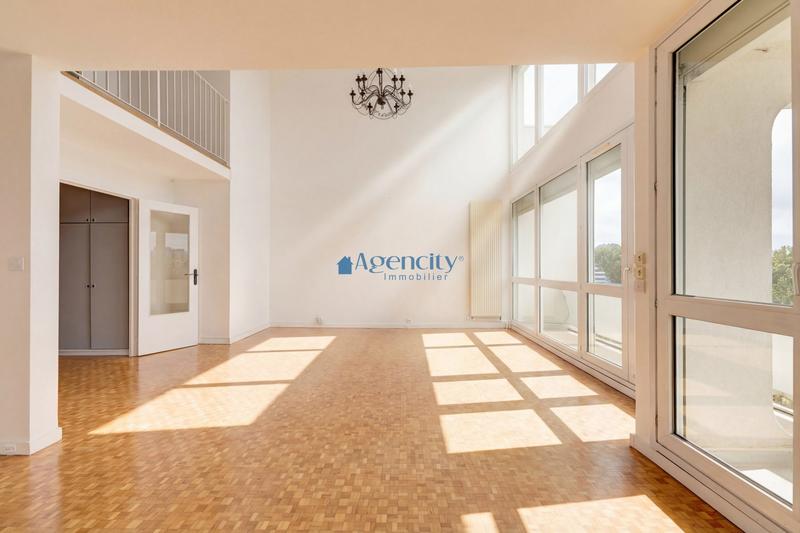 Duplex - 122 m² - 6 pièces