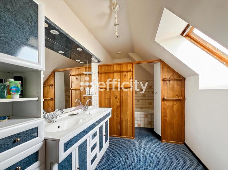 Maison - 178 m² - 6 pièces