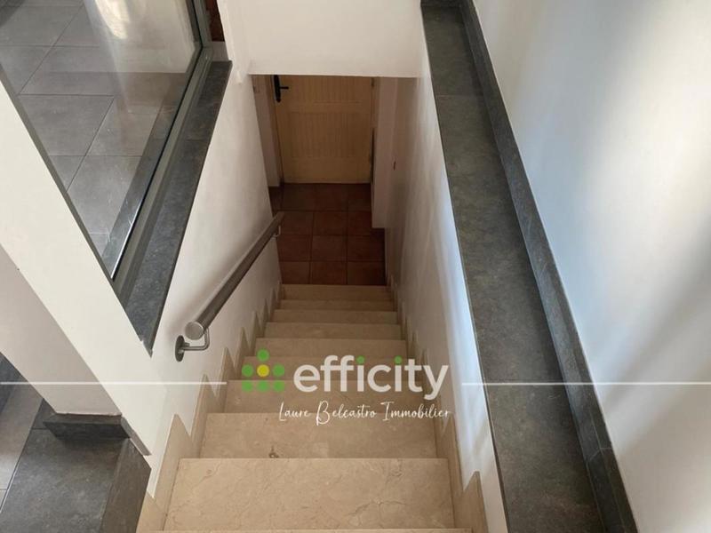 Pavillon - 100 m² - 5 pièces