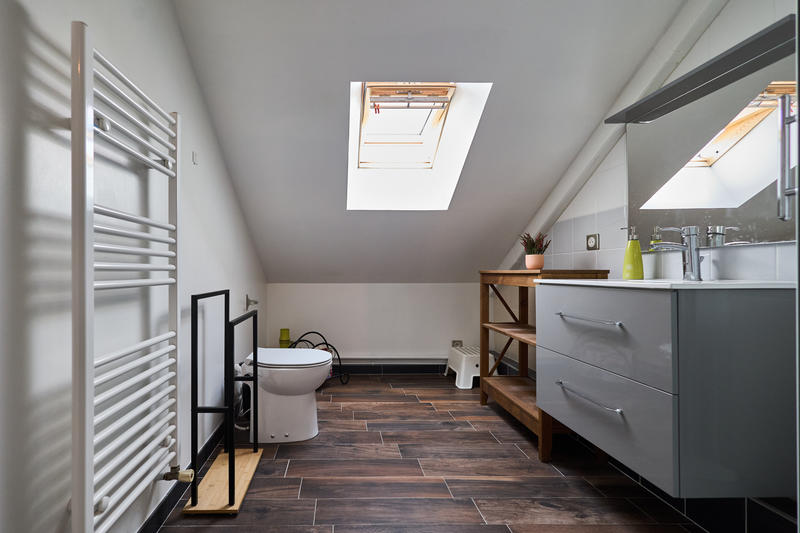 Maison - 202 m² - 8 pièces