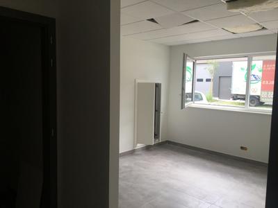 Local commercial - 306 m²