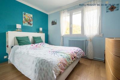 Maison - 101 m² - 5 pièces