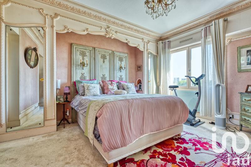 Duplex - 214 m² - 7 pièces