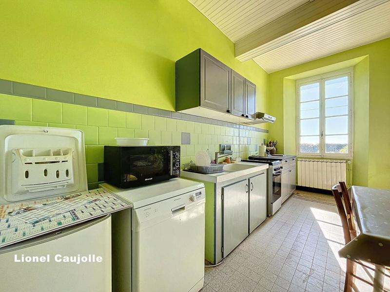 Propriété - 295 m² - 8 pièces