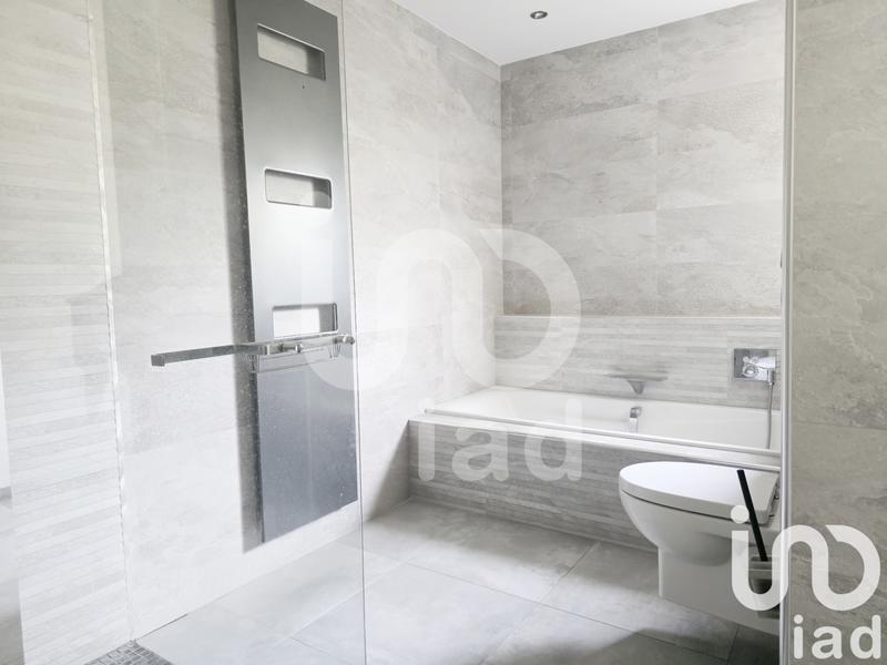 Maison - 360 m² - 9 pièces