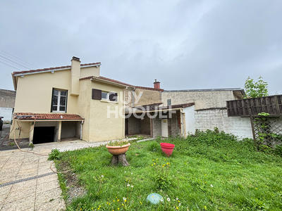 Maison - 166 m² - 9 pièces