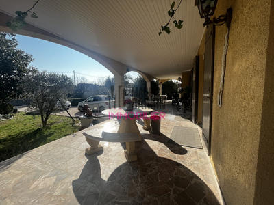 Maison traditionnelle - 150 m² - 4 pièces