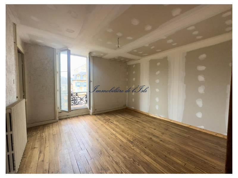 Maison - 101 m² - 6 pièces