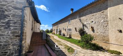 Maison - 510 m² - 10 pièces