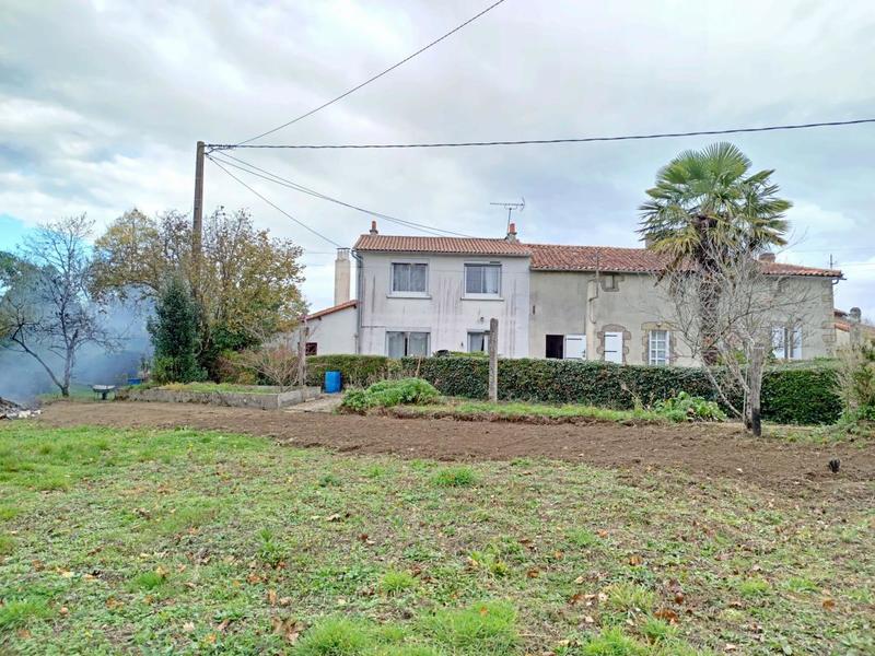 Maison - 222 m² - 8 pièces