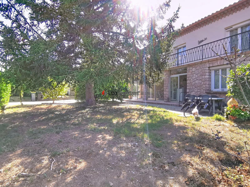 Maison - 157 m² - 6 pièces