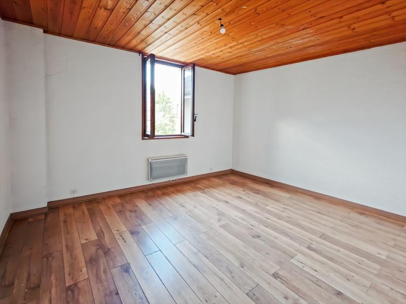 Maison - 186 m² - 7 pièces