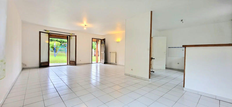 Maison - 92 m² - 4 pièces
