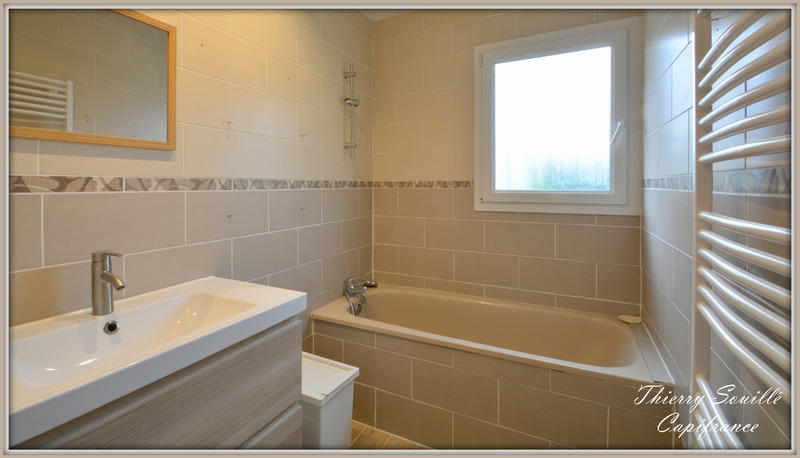 Maison - 92 m² - 6 pièces