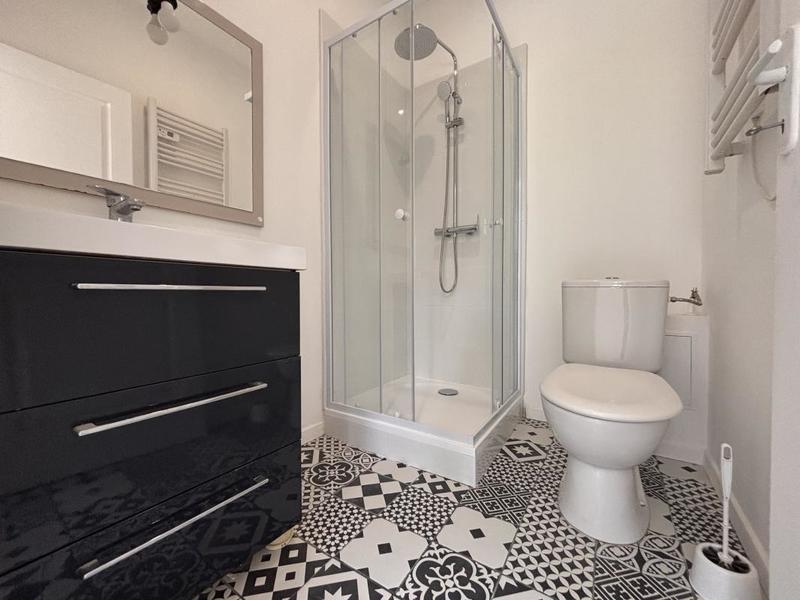 Immeuble - 300 m² - 14 pièces