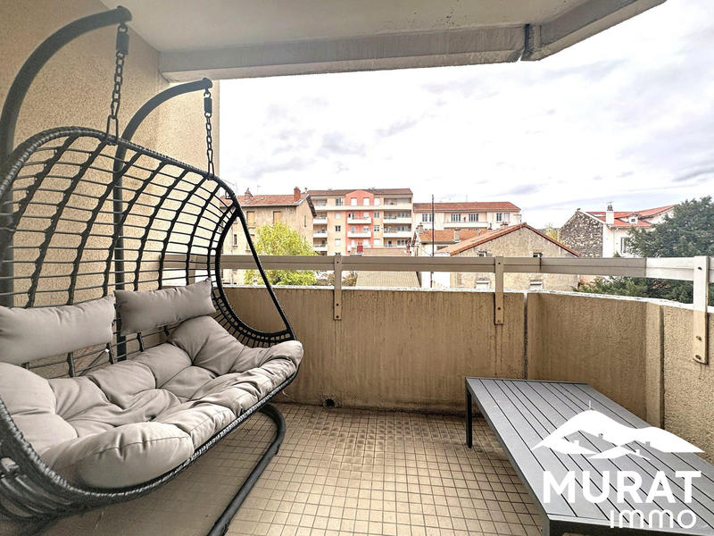 Appartement - 94 m² - 5 pièces