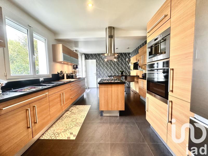 Maison - 178 m² - 7 pièces