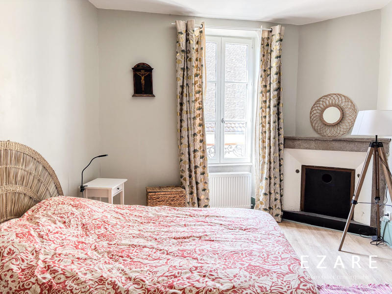 Maison - 197 m² - 10 pièces