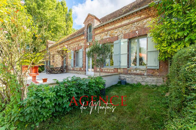 Propriété - 230 m² - 6 pièces