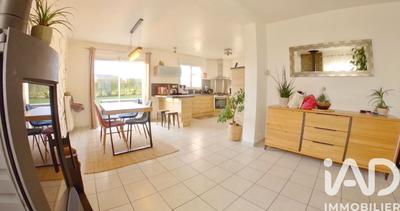 Maison - 112 m² - 6 pièces