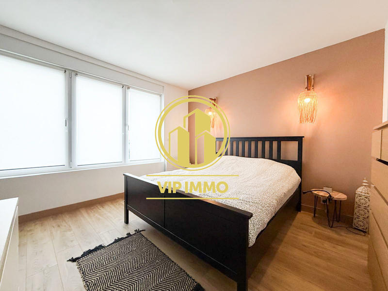 Maison - 142 m² - 8 pièces