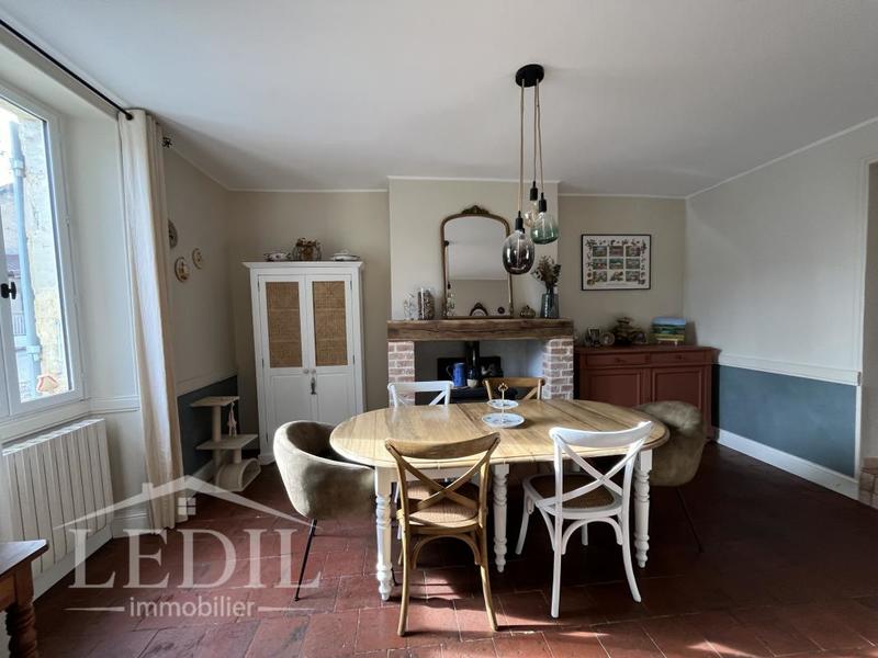 Maison de village - 158 m² - 5 pièces