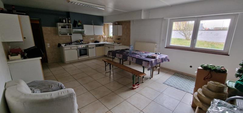 Maison traditionnelle - 209 m² - 8 pièces