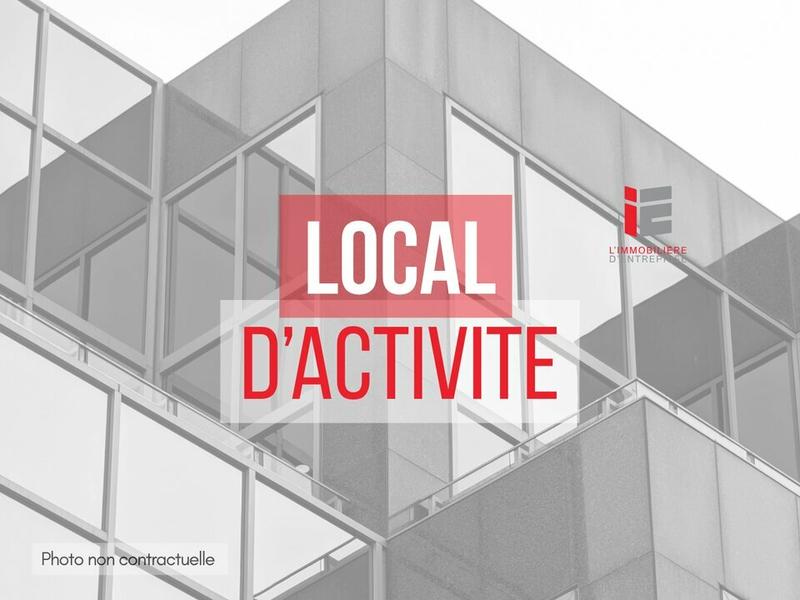 Local d'activité / Entrepôt - 590 m²