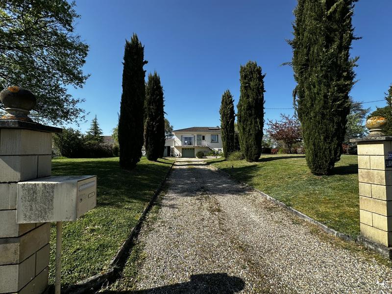 Maison traditionnelle - 100 m² - 5 pièces