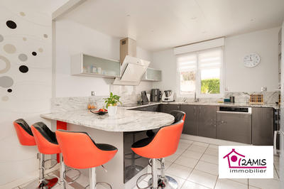 Maison - 125 m² - 7 pièces