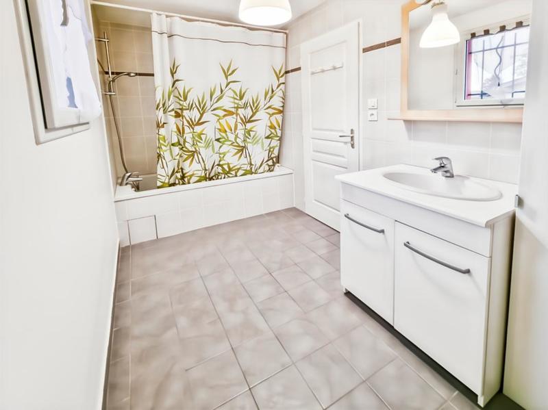 Maison - 102 m² - 6 pièces