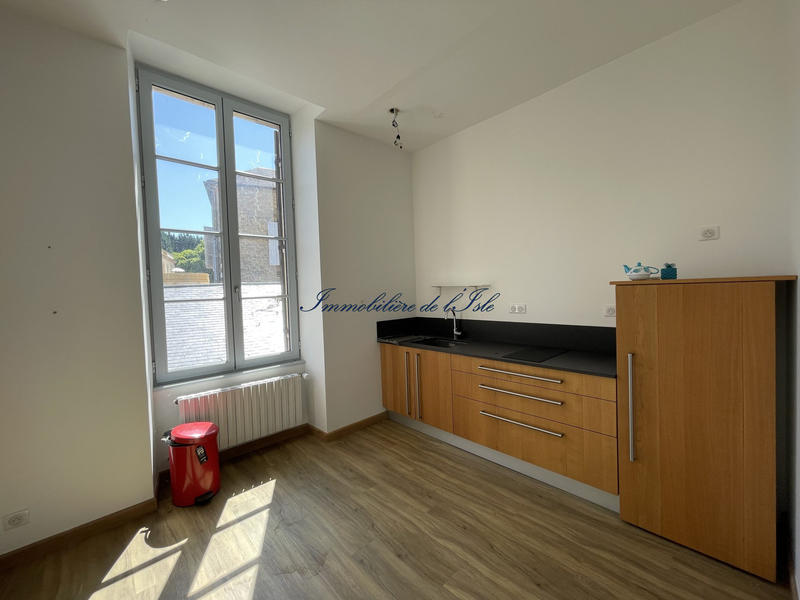 Maison - 280 m² - 11 pièces