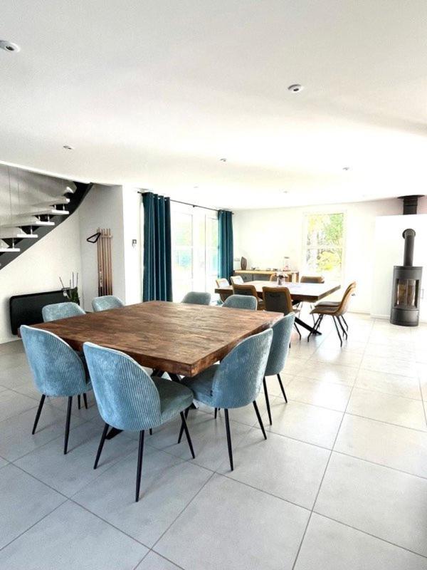 Maison - 400 m² - 15 pièces