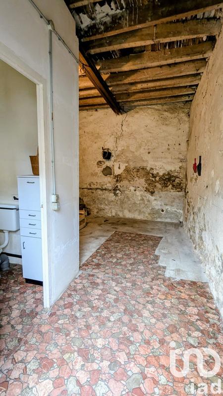 Maison - 230 m² - 5 pièces