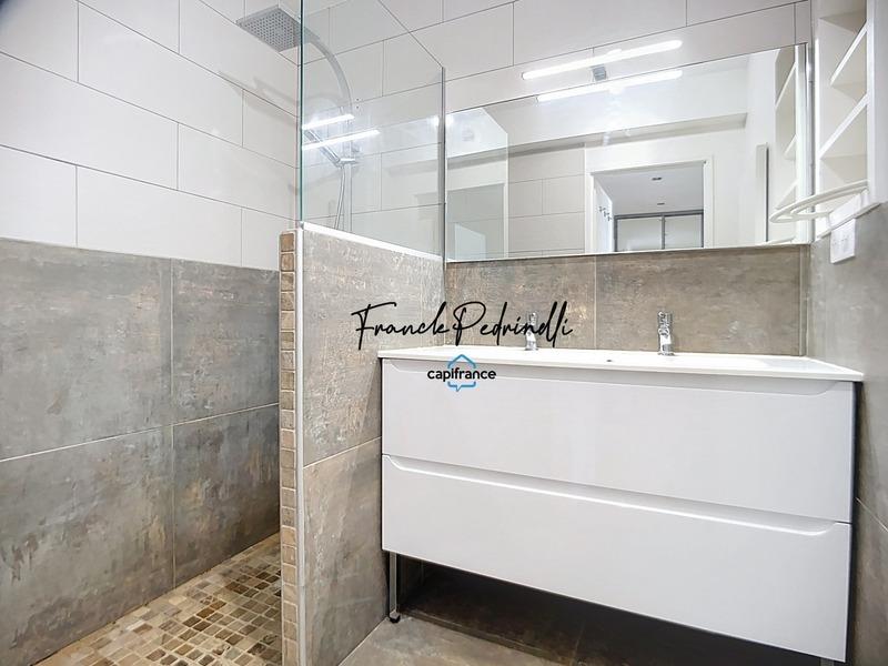 Appartement - 82 m² - 4 pièces