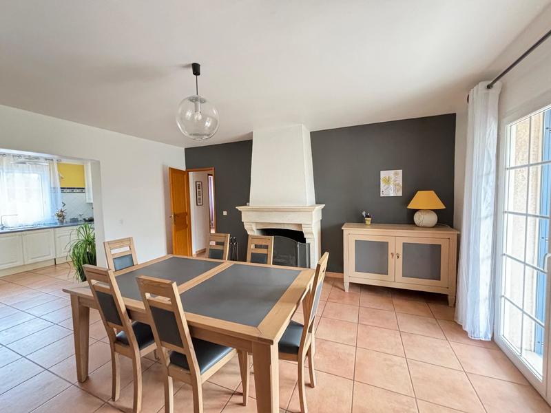 Maison - 236 m² - 5 pièces