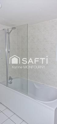 Maison - 92 m² - 5 pièces