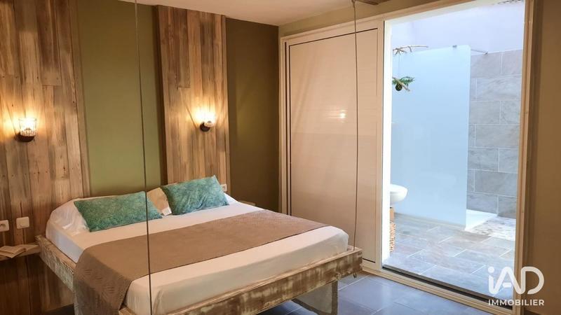 Maison - 277 m² - 8 pièces