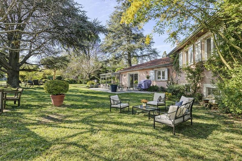 Villa - 200 m² - 5 pièces