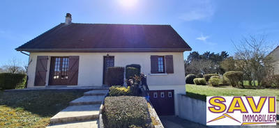 Maison - 121 m² - 5 pièces